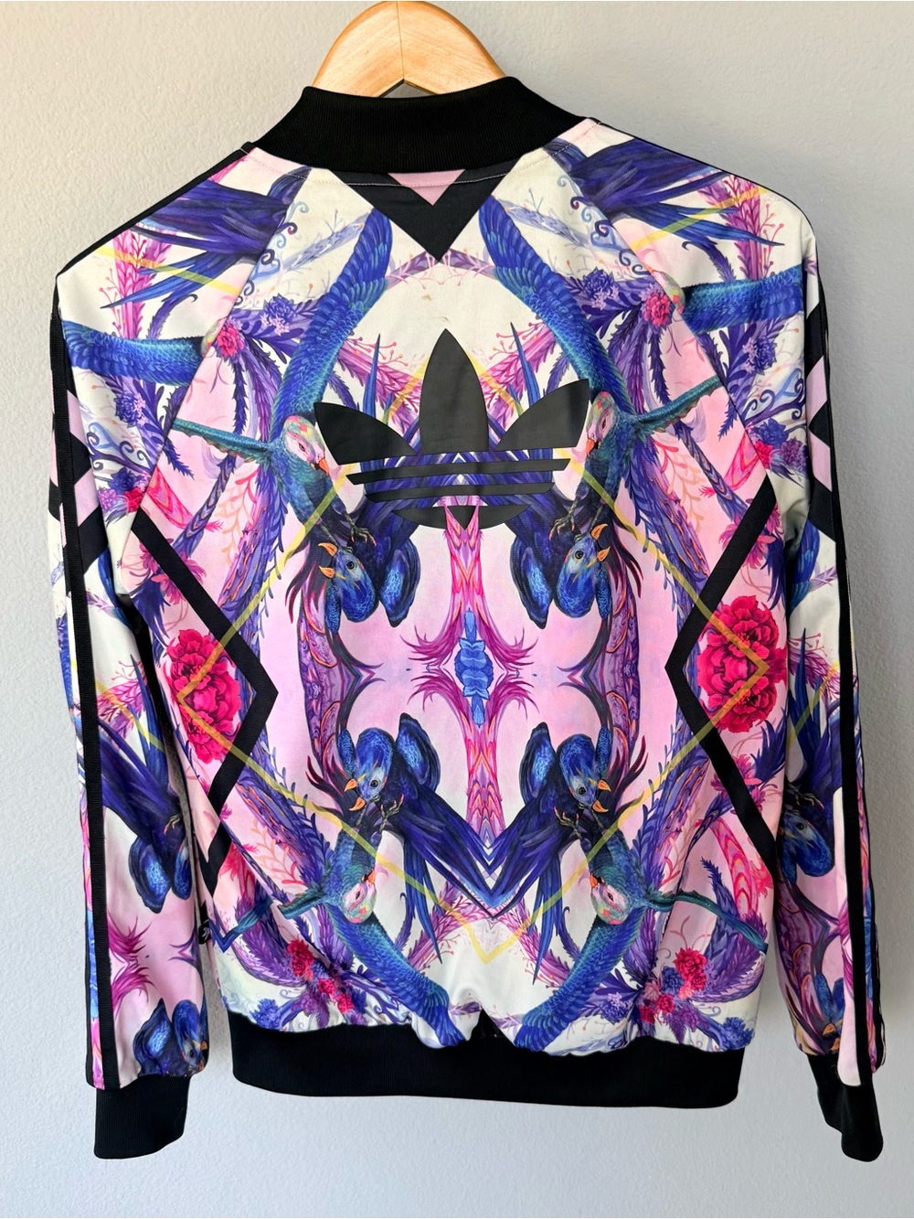RARE Adidas Originals x The FARM Company Pink Floral Bird Track Jacket M - Picture 2 of 15